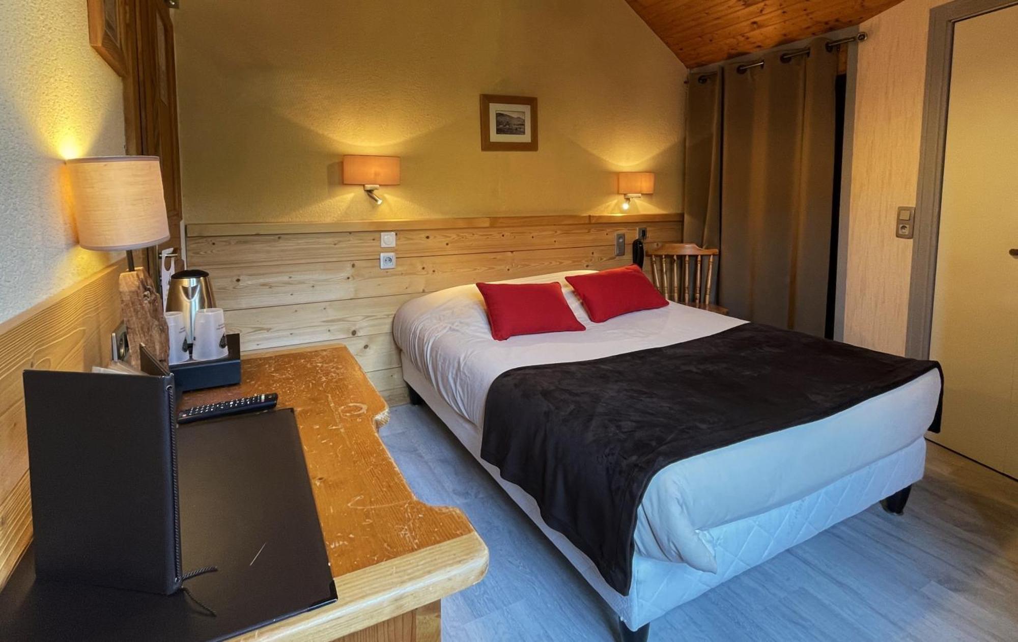 Logis Hotel & Spa Beau-Site Saint-Jean-de-Sixt Eksteriør bilde