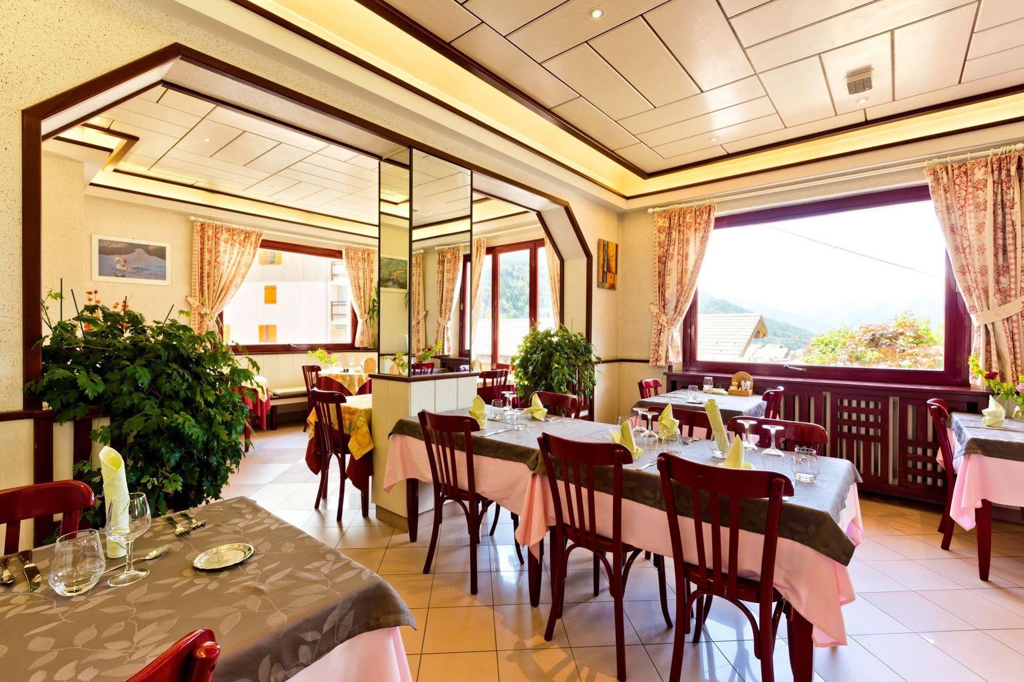 Logis Hotel & Spa Beau-Site Saint-Jean-de-Sixt Eksteriør bilde